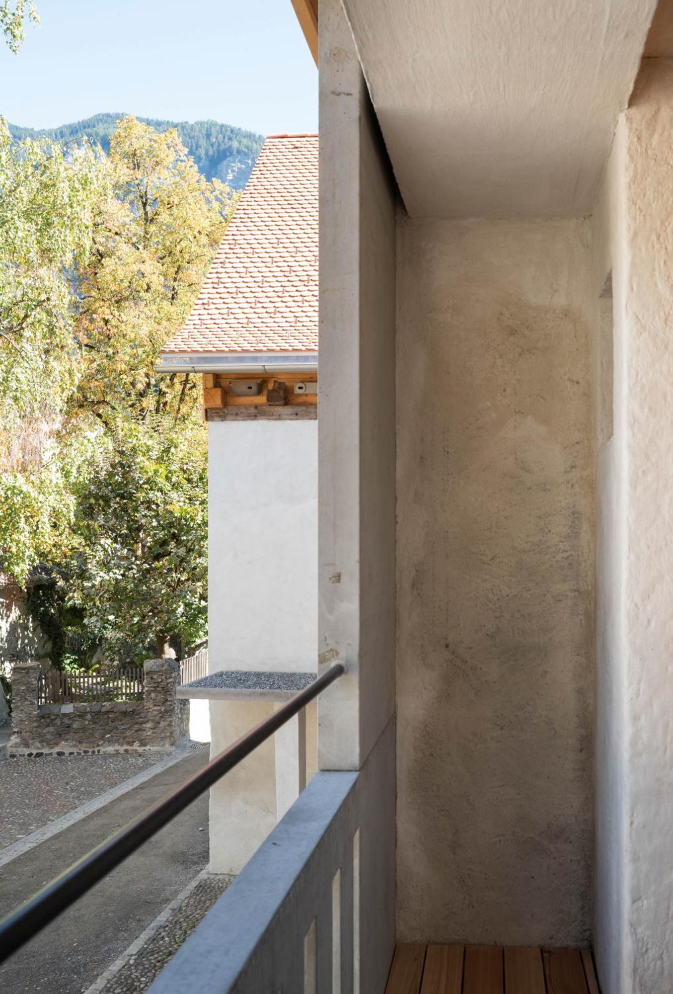 Casa Caminada Hotel Furstenaubruck ภายนอก รูปภาพ