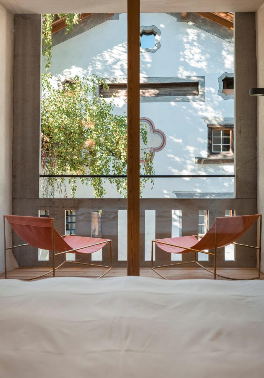Casa Caminada Hotel Furstenaubruck ภายนอก รูปภาพ